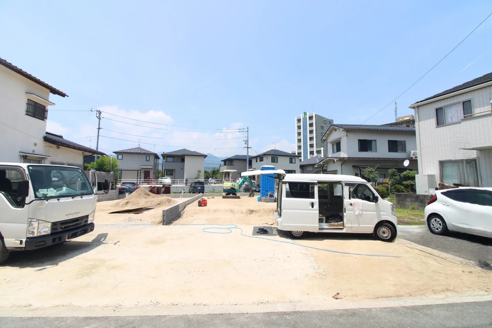 前面道路から見た宅地