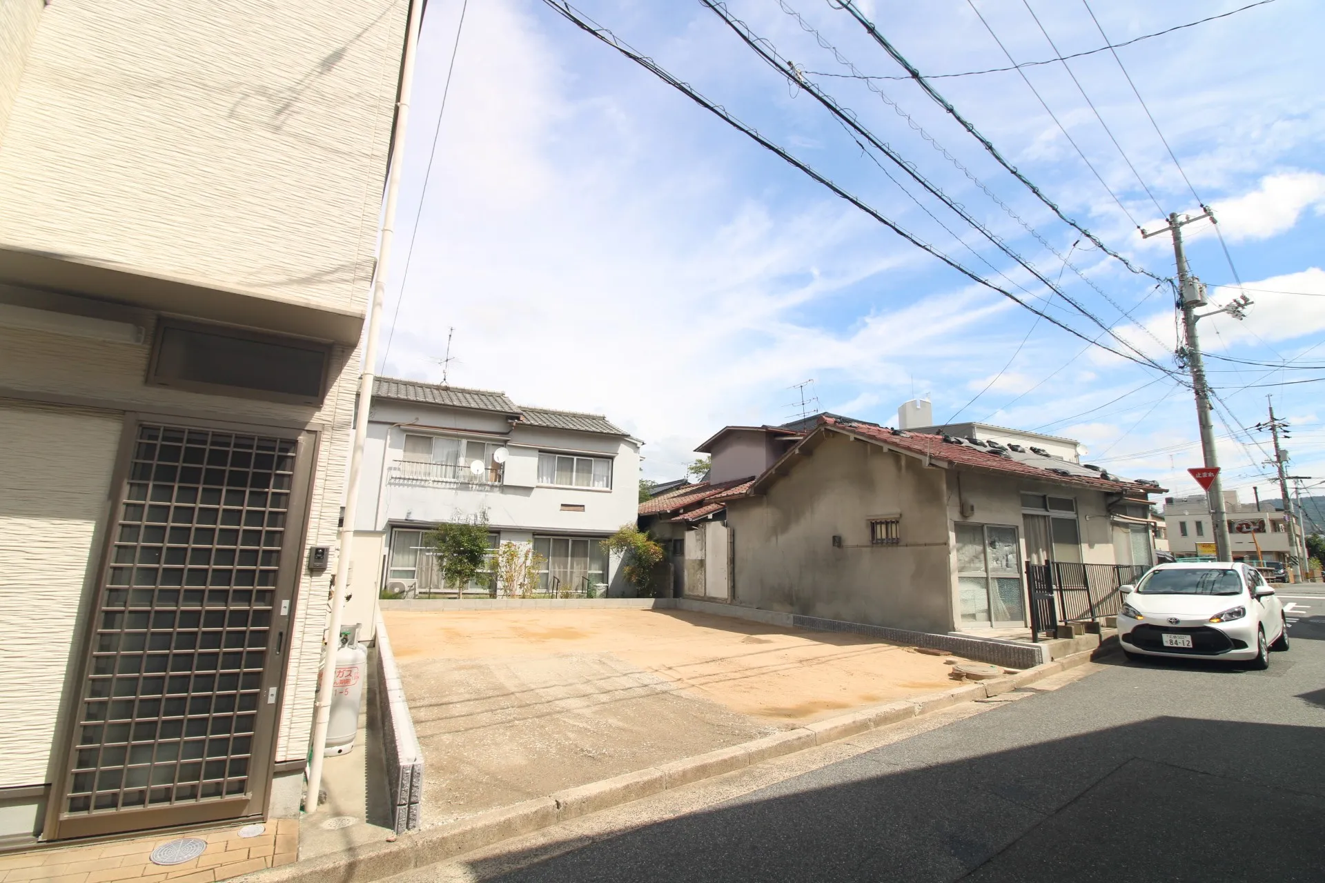 前面道路から見た宅地