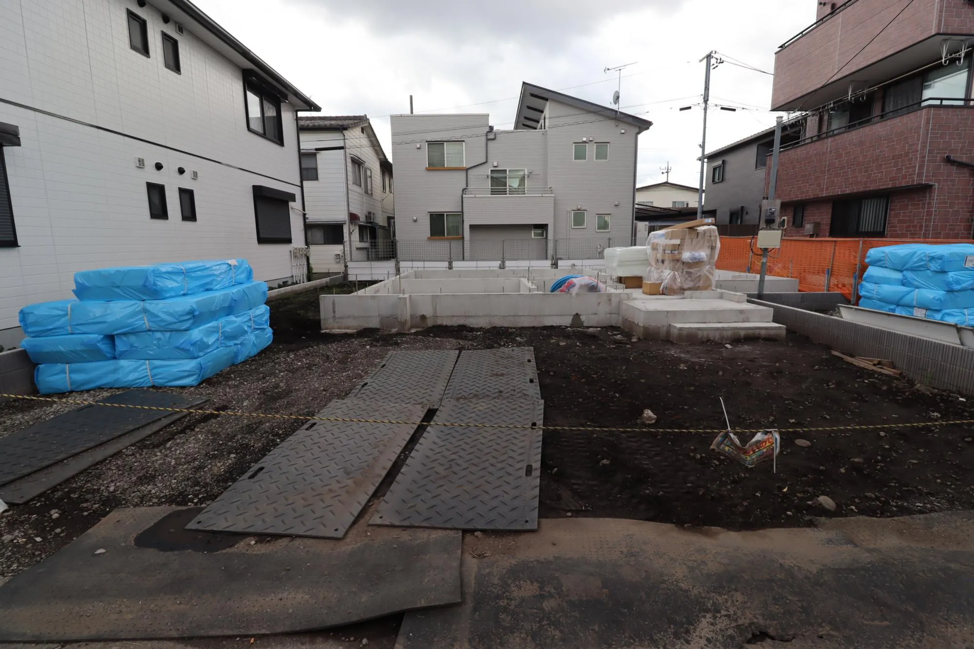 外観写真(基礎工事中)