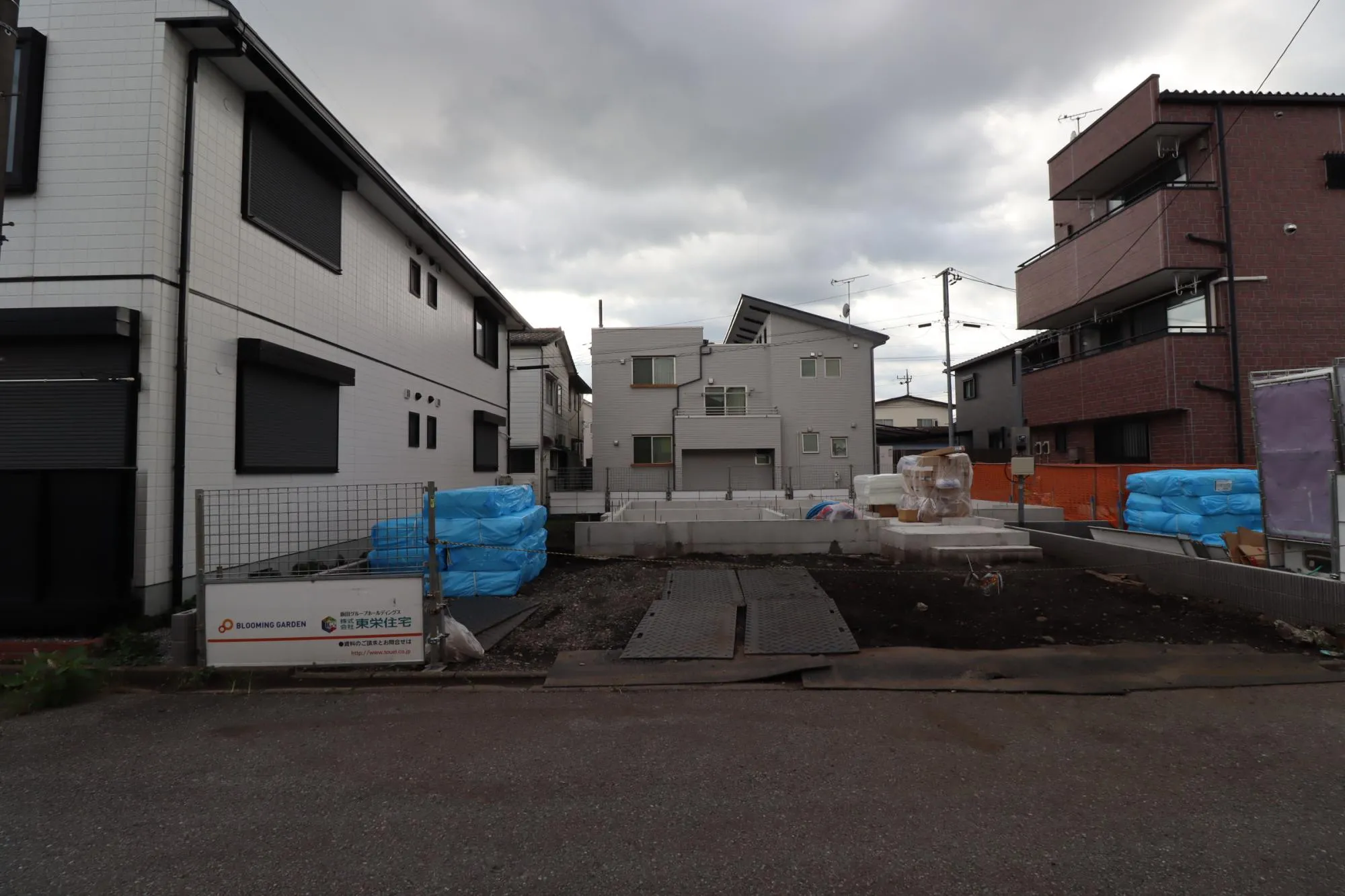 外観写真(基礎工事中)