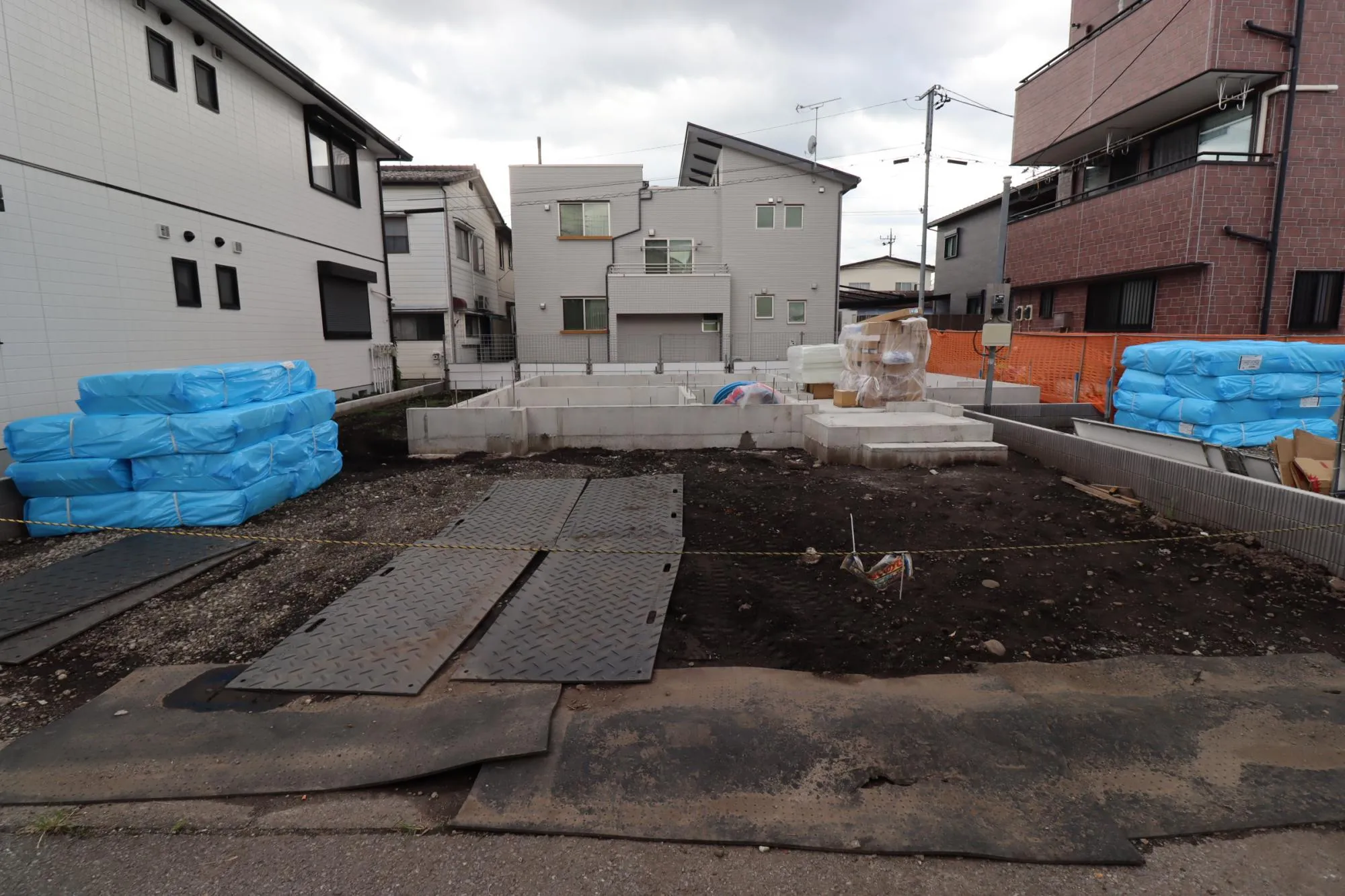 外観写真(基礎工事中)