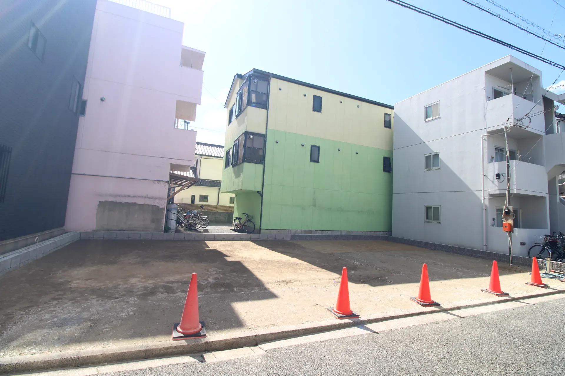 前面道路から見た宅地