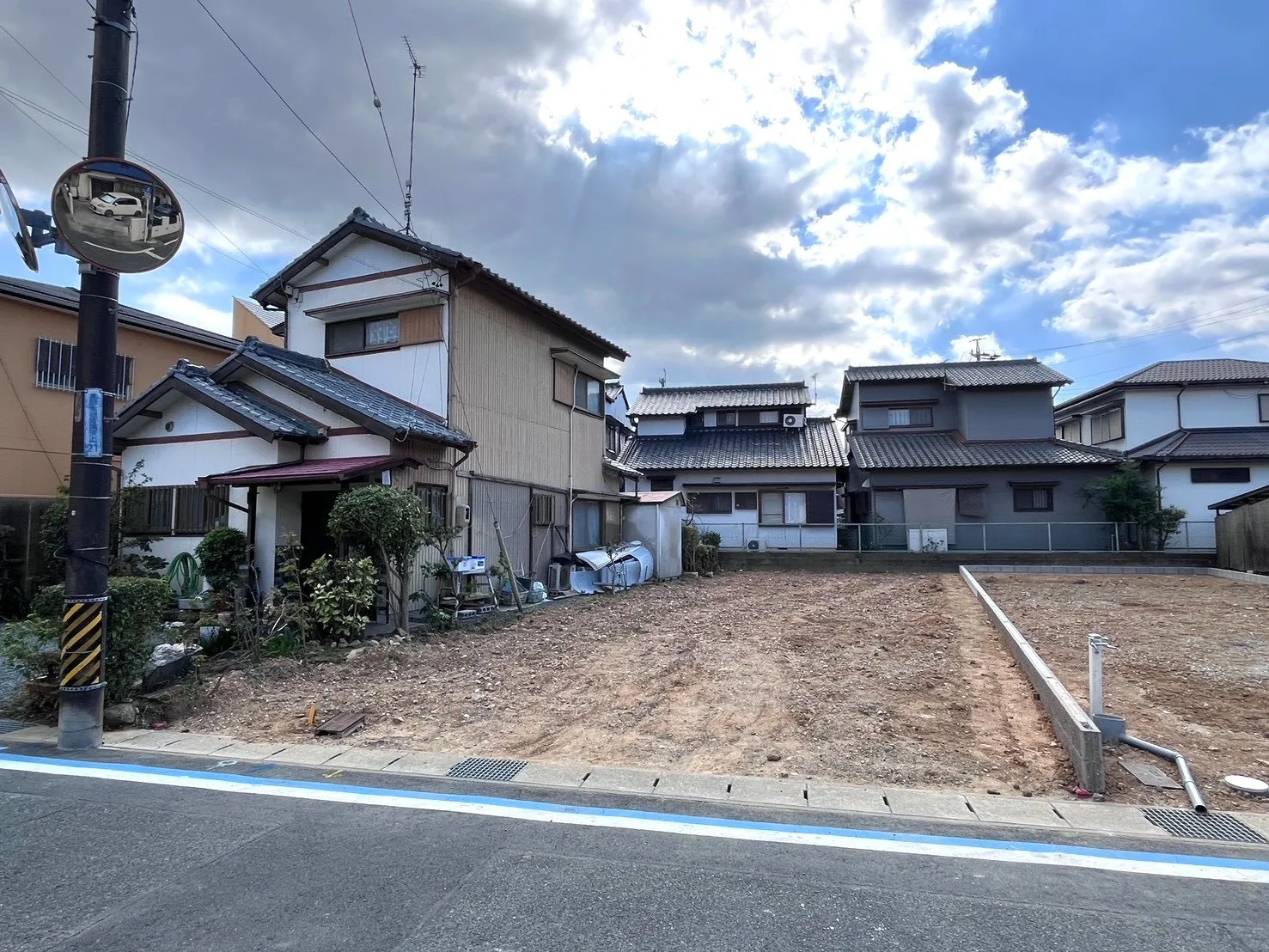 販売現地