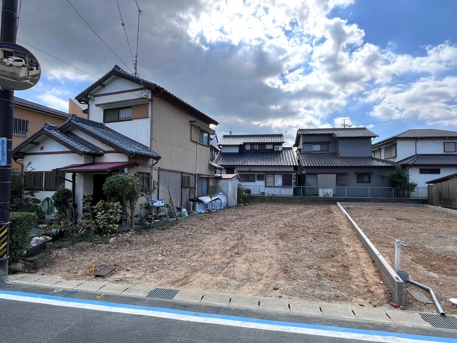 販売現地