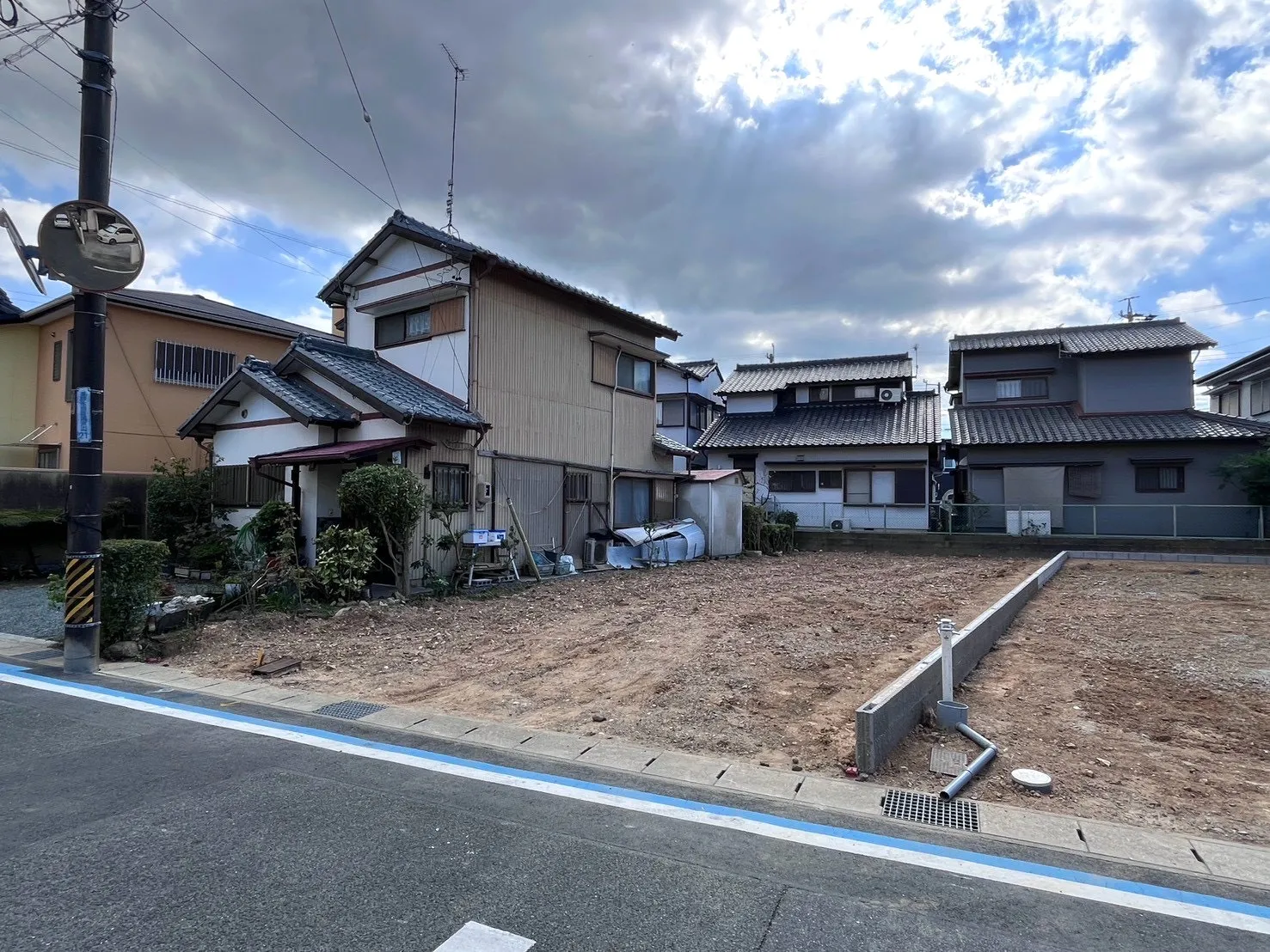販売現地