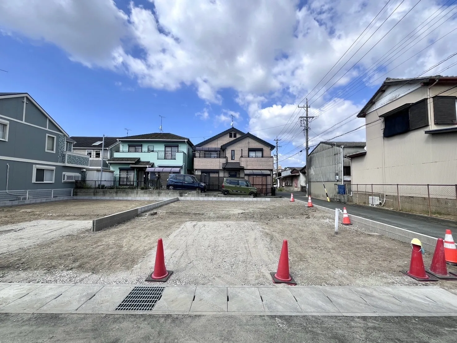 販売現地