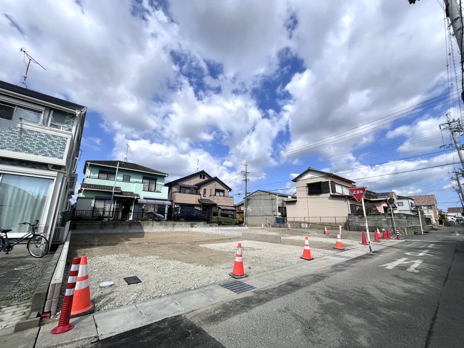 販売現地