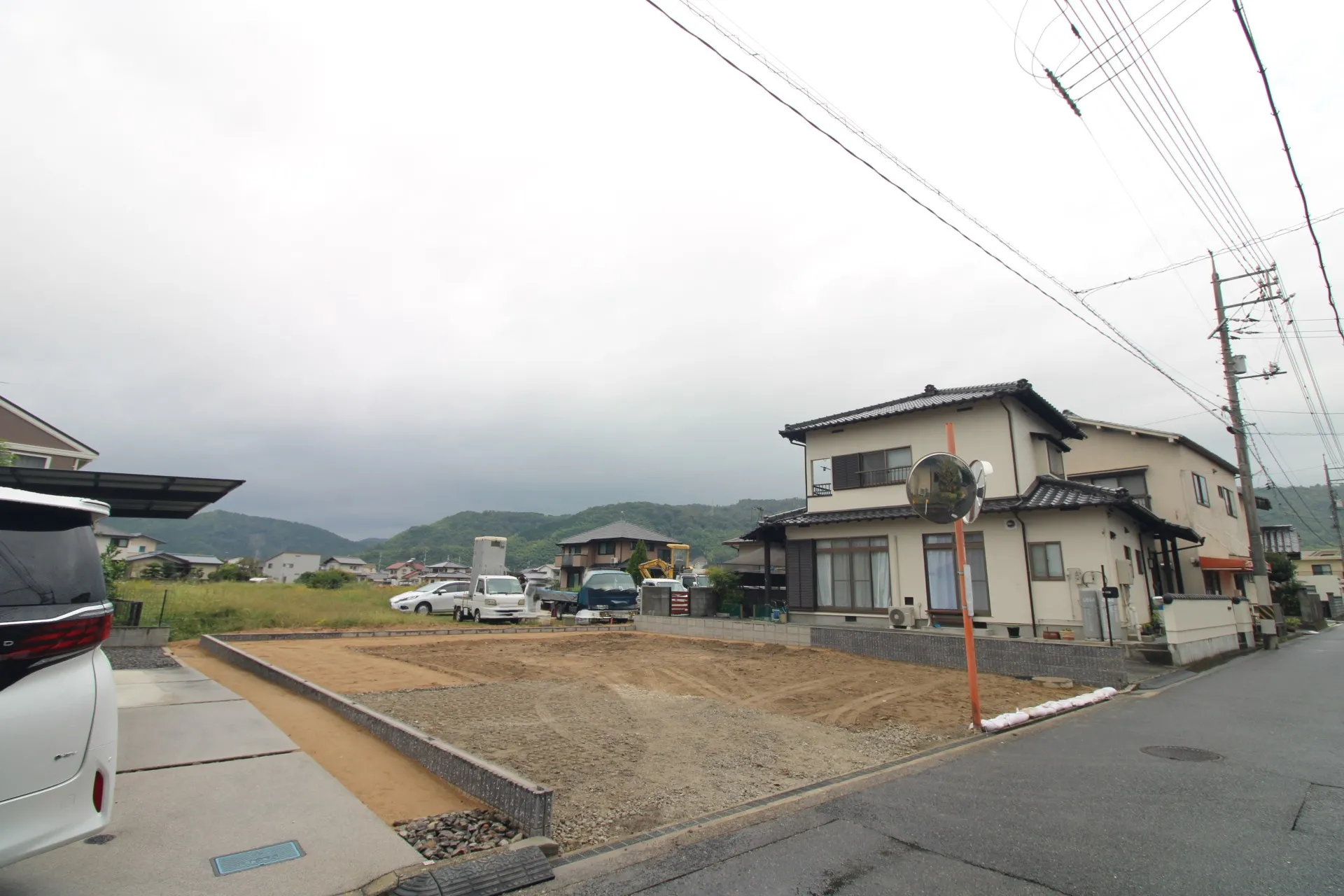 前面道路から見た宅地